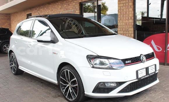 Nunua Ilio tumika Volkswagen Polo GTI White Gari ndani ya Manzini nchini Manzini Nunua Ilio tumika Volkswagen Polo GTI White Gari ndani ya Manzini nchini Manzini