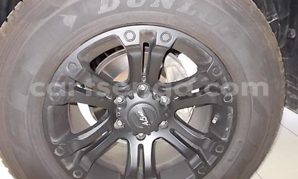 Nunua Ilio tumika Toyota Hilux White Gari ndani ya Manzini nchini Manzini Nunua Ilio tumika Toyota Hilux White Gari ndani ya Manzini nchini Manzini