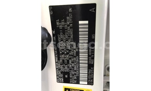 Buy Import Toyota Highlander White Car in Import - Dubai in Hhohho Buy Import Toyota Highlander White Car in Import - Dubai in Hhohho