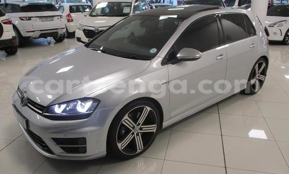 Nunua Ilio tumika Volkswagen Golf R Silver Gari ndani ya Manzini nchini Manzini Nunua Ilio tumika Volkswagen Golf R Silver Gari ndani ya Manzini nchini Manzini