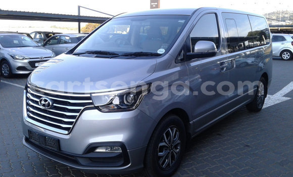 Acheter Occasion Voiture Hyundai H1 Gris à Hlatikulu, Shiselweni District Acheter Occasion Voiture Hyundai H1 Gris à Hlatikulu, Shiselweni District