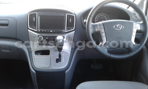 Acheter Occasion Voiture Hyundai H1 Gris à Hlatikulu, Shiselweni District Acheter Occasion Voiture Hyundai H1 Gris à Hlatikulu, Shiselweni District