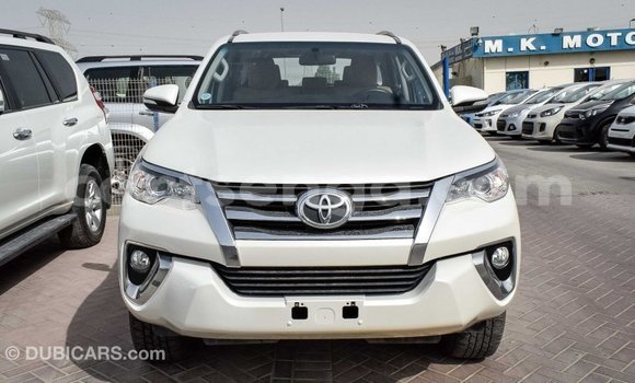 Buy Import Toyota Fortuner White Car in Import - Dubai in Hhohho Buy Import Toyota Fortuner White Car in Import - Dubai in Hhohho