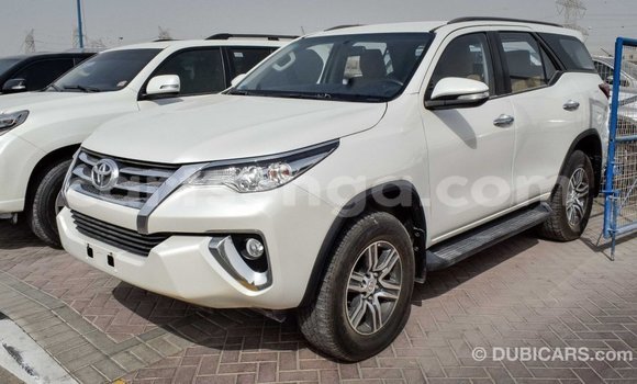 Buy Import Toyota Fortuner White Car in Import - Dubai in Hhohho Buy Import Toyota Fortuner White Car in Import - Dubai in Hhohho