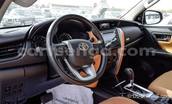 Buy Import Toyota Fortuner White Car in Import - Dubai in Hhohho Buy Import Toyota Fortuner White Car in Import - Dubai in Hhohho