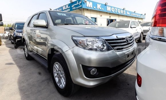 Buy Import Toyota Fortuner Other Car in Import - Dubai in Hhohho Buy Import Toyota Fortuner Other Car in Import - Dubai in Hhohho