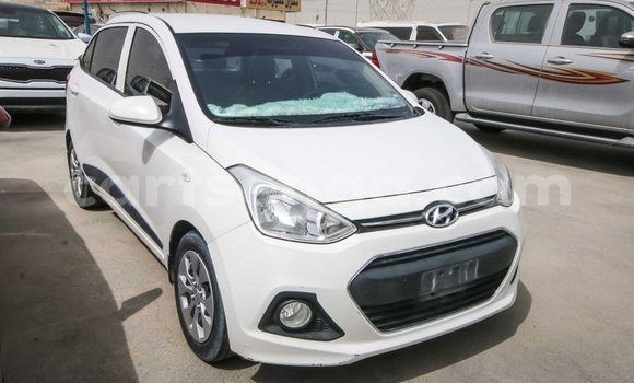 Buy Import Hyundai i10 White Car in Import - Dubai in Hhohho Buy Import Hyundai i10 White Car in Import - Dubai in Hhohho