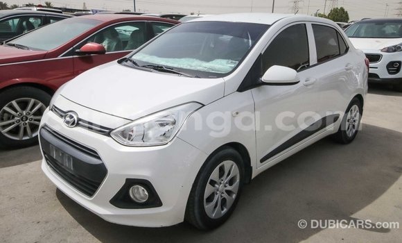 Buy Import Hyundai i10 White Car in Import - Dubai in Hhohho Buy Import Hyundai i10 White Car in Import - Dubai in Hhohho