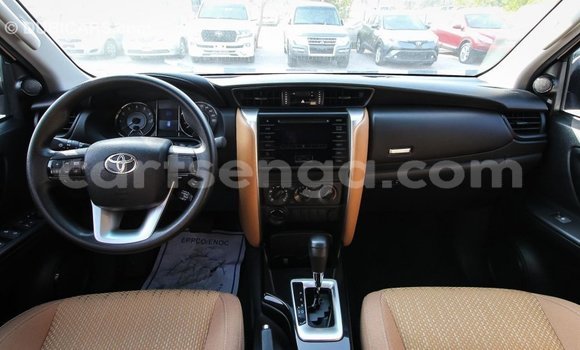 Buy Import Toyota Fortuner White Car in Import - Dubai in Hhohho Buy Import Toyota Fortuner White Car in Import - Dubai in Hhohho