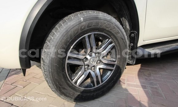 Buy Import Toyota Fortuner White Car in Import - Dubai in Hhohho Buy Import Toyota Fortuner White Car in Import - Dubai in Hhohho