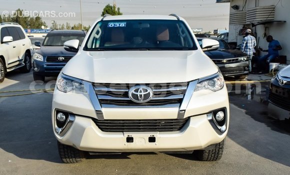 Nunua Imported Toyota Fortuner White Gari ndani ya Import - Dubai nchini Hhohho Nunua Imported Toyota Fortuner White Gari ndani ya Import - Dubai nchini Hhohho