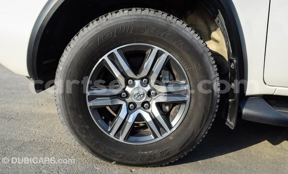 Nunua Imported Toyota Fortuner White Gari ndani ya Import - Dubai nchini Hhohho Nunua Imported Toyota Fortuner White Gari ndani ya Import - Dubai nchini Hhohho