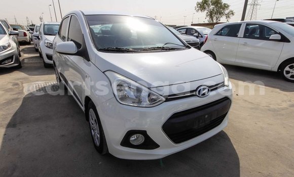 Buy Import Hyundai i10 White Car in Import - Dubai in Hhohho Buy Import Hyundai i10 White Car in Import - Dubai in Hhohho