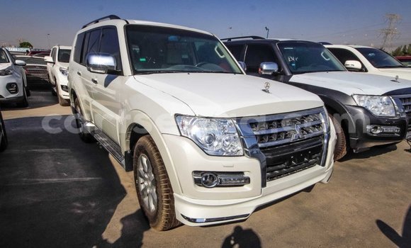 Buy Import Mitsubishi Pajero White Car in Import - Dubai in Hhohho Buy Import Mitsubishi Pajero White Car in Import - Dubai in Hhohho