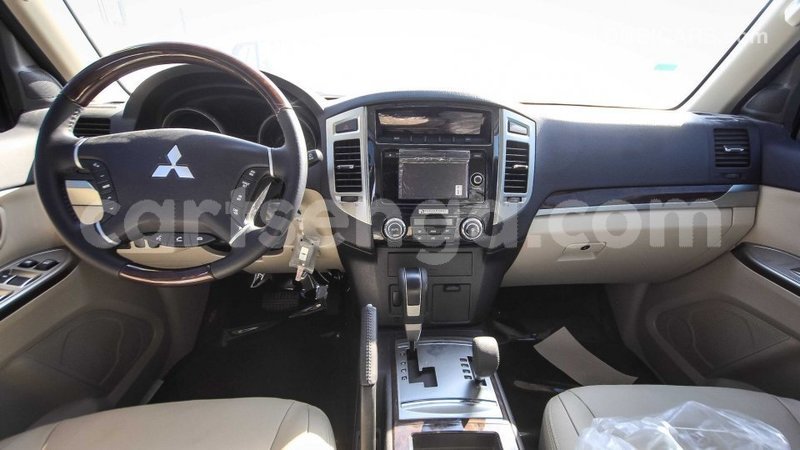 Big with watermark mitsubishi pajero hhohho import dubai 12230