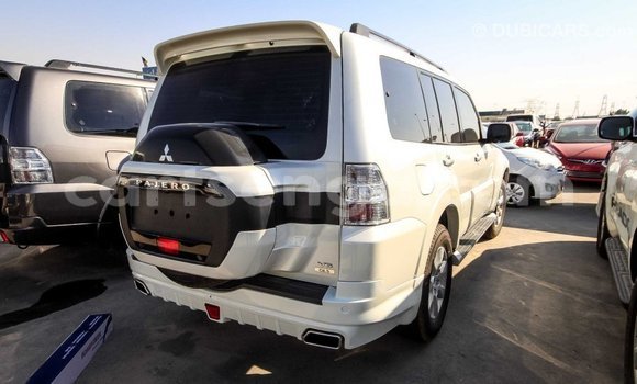 Buy Import Mitsubishi Pajero White Car in Import - Dubai in Hhohho Buy Import Mitsubishi Pajero White Car in Import - Dubai in Hhohho