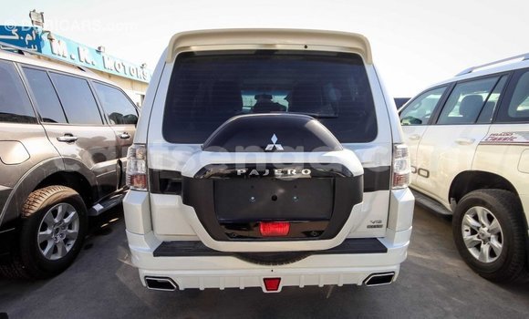 Buy Import Mitsubishi Pajero White Car in Import - Dubai in Hhohho Buy Import Mitsubishi Pajero White Car in Import - Dubai in Hhohho