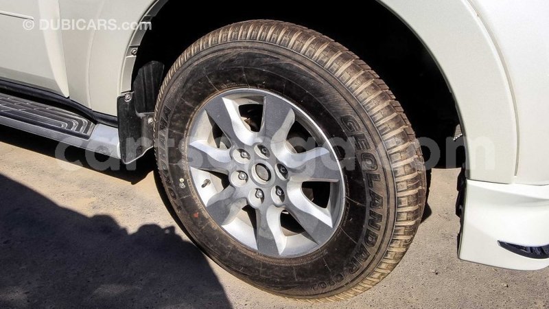 Big with watermark mitsubishi pajero hhohho import dubai 12230