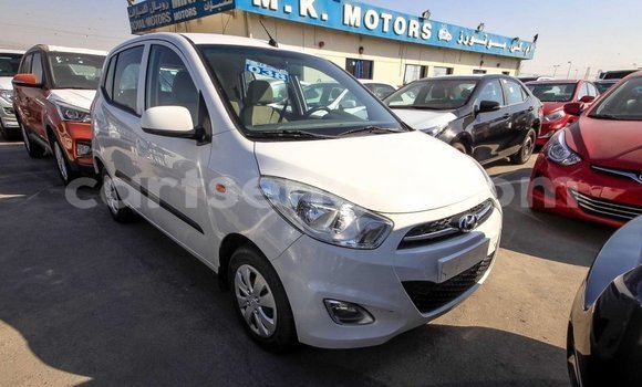 Buy Import Hyundai i10 White Car in Import - Dubai in Hhohho Buy Import Hyundai i10 White Car in Import - Dubai in Hhohho