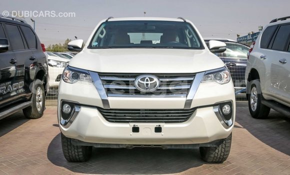 Buy Import Toyota Fortuner White Car in Import - Dubai in Hhohho Buy Import Toyota Fortuner White Car in Import - Dubai in Hhohho