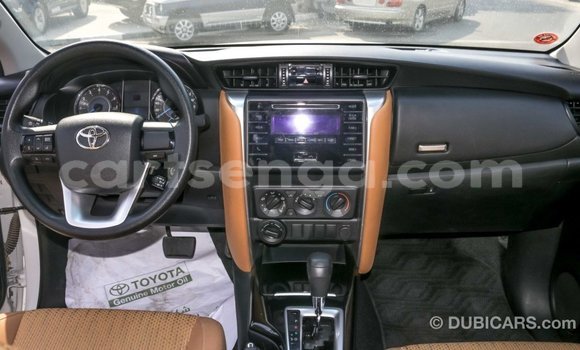 Buy Import Toyota Fortuner White Car in Import - Dubai in Hhohho Buy Import Toyota Fortuner White Car in Import - Dubai in Hhohho