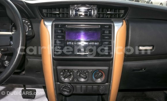 Buy Import Toyota Fortuner White Car in Import - Dubai in Hhohho Buy Import Toyota Fortuner White Car in Import - Dubai in Hhohho