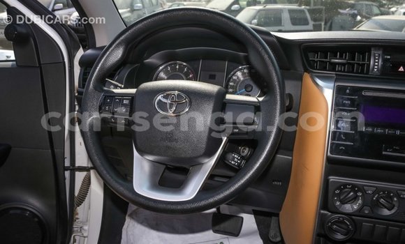 Buy Import Toyota Fortuner White Car in Import - Dubai in Hhohho Buy Import Toyota Fortuner White Car in Import - Dubai in Hhohho