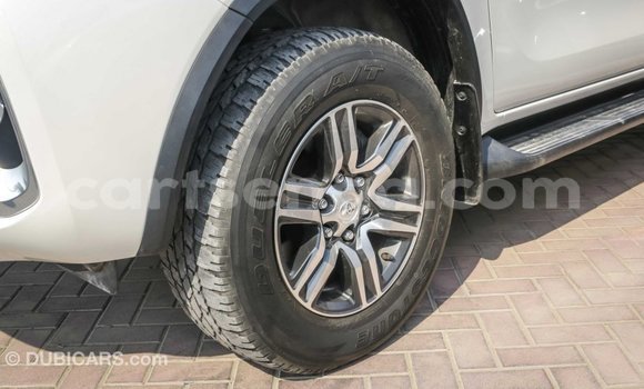 Buy Import Toyota Fortuner White Car in Import - Dubai in Hhohho Buy Import Toyota Fortuner White Car in Import - Dubai in Hhohho