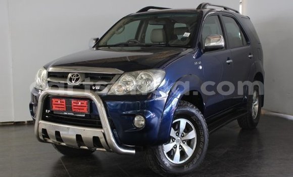 Nunua Ilio tumika Toyota Fortuner Blue Gari ndani ya Big Bend nchini Wilaya ya Lubombo Nunua Ilio tumika Toyota Fortuner Blue Gari ndani ya Big Bend nchini Wilaya ya Lubombo