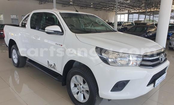Nunua Ilio tumika Toyota Hilux White Gari ndani ya Bulembu nchini Hhohho Nunua Ilio tumika Toyota Hilux White Gari ndani ya Bulembu nchini Hhohho