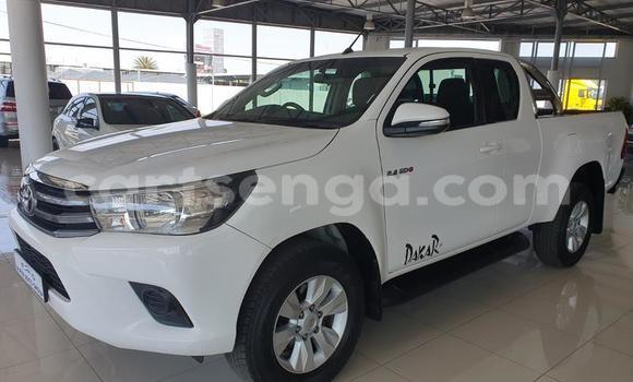Nunua Ilio tumika Toyota Hilux White Gari ndani ya Bulembu nchini Hhohho Nunua Ilio tumika Toyota Hilux White Gari ndani ya Bulembu nchini Hhohho