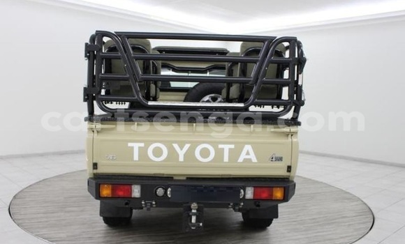 Nunua Ilio tumika Toyota Land Cruiser Beige Gari ndani ya Bulembu nchini Hhohho Nunua Ilio tumika Toyota Land Cruiser Beige Gari ndani ya Bulembu nchini Hhohho