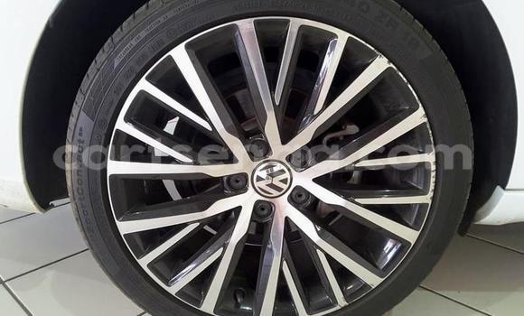 Buy Used Volkswagen Passat CC White Car in Ezulwini in Hhohho Buy Used Volkswagen Passat CC White Car in Ezulwini in Hhohho