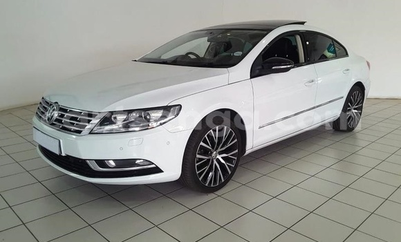 Acheter Occasion Voiture Volkswagen Passat CC Blanc à Ezulwini, Hhohho Acheter Occasion Voiture Volkswagen Passat CC Blanc à Ezulwini, Hhohho