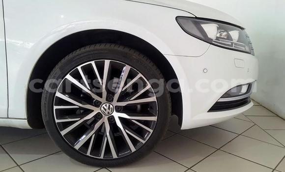 Acheter Occasion Voiture Volkswagen Passat CC Blanc à Ezulwini, Hhohho Acheter Occasion Voiture Volkswagen Passat CC Blanc à Ezulwini, Hhohho