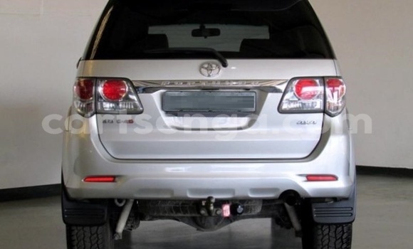 Buy Used Toyota Fortuner Beige Car in Ezulwini in Hhohho Buy Used Toyota Fortuner Beige Car in Ezulwini in Hhohho