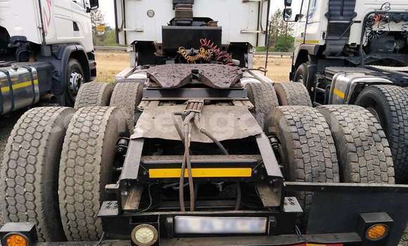 Buy Used Caterpillar 120 White Truck in Mbabane in Manzini Buy Used Caterpillar 120 White Truck in Mbabane in Manzini