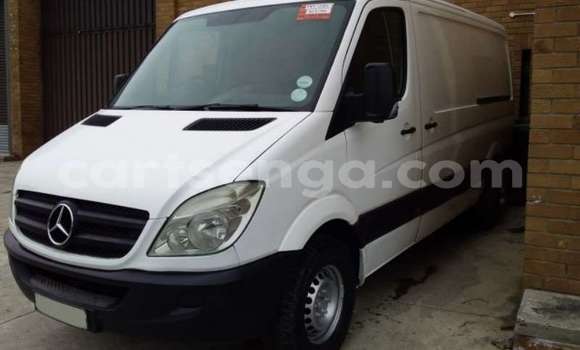 Buy Used Mercedes Viano White Car in Mbabane in Manzini Buy Used Mercedes Viano White Car in Mbabane in Manzini