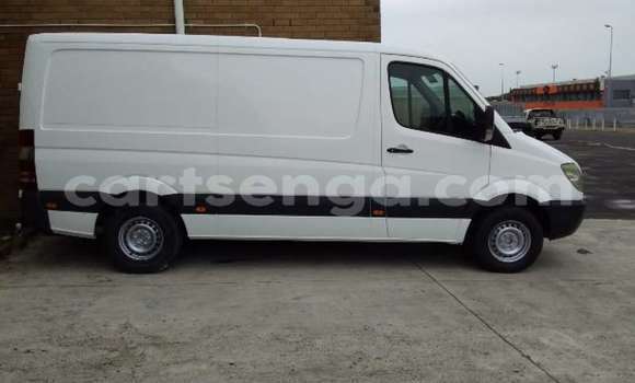 Buy Used Mercedes Viano White Car in Mbabane in Manzini Buy Used Mercedes Viano White Car in Mbabane in Manzini