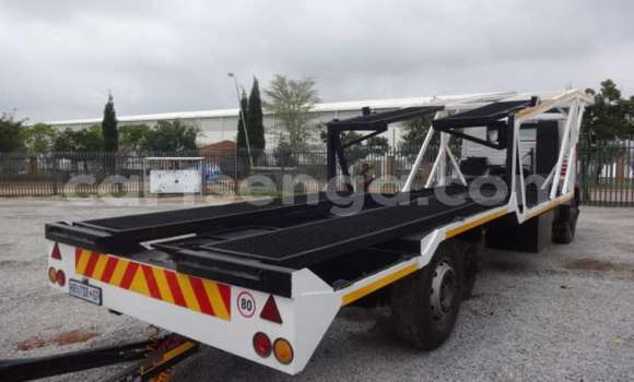 Nunua Ilio tumika Man Silent White Lori ndani ya Mbabane nchini Manzini Nunua Ilio tumika Man Silent White Lori ndani ya Mbabane nchini Manzini