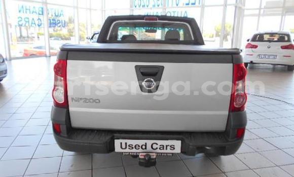 Nunua Ilio tumika Nissan NP 300 Silver Gari ndani ya Hlatikulu nchini Wilaya ya Shiselweni Nunua Ilio tumika Nissan NP 300 Silver Gari ndani ya Hlatikulu nchini Wilaya ya Shiselweni