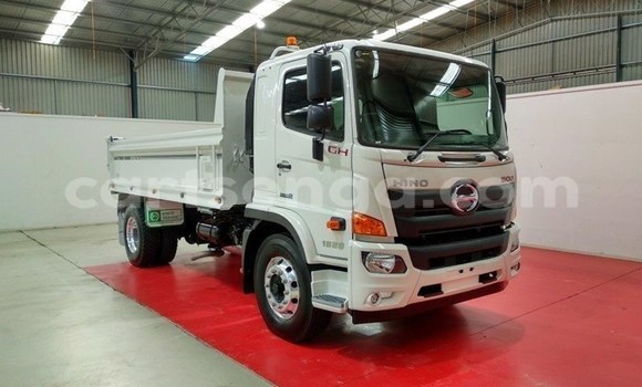 Acheter Occasion Utilitaire Hino Ranger Blanc à Bulembu, Hhohho Acheter Occasion Utilitaire Hino Ranger Blanc à Bulembu, Hhohho