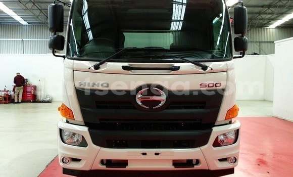 Acheter Occasion Utilitaire Hino Ranger Blanc à Bulembu, Hhohho Acheter Occasion Utilitaire Hino Ranger Blanc à Bulembu, Hhohho