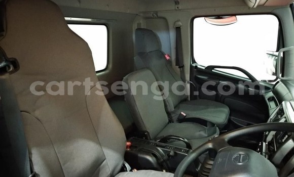 Acheter Occasion Utilitaire Hino Ranger Blanc à Bulembu, Hhohho Acheter Occasion Utilitaire Hino Ranger Blanc à Bulembu, Hhohho