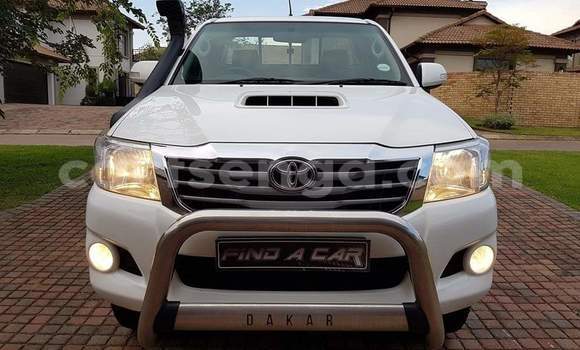 Acheter Occasion Voiture Toyota Hilux Blanc à Ngomane, Lubombo District Acheter Occasion Voiture Toyota Hilux Blanc à Ngomane, Lubombo District