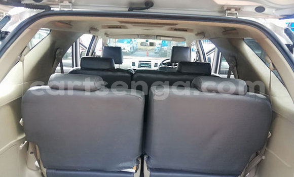 Buy Used Toyota Fortuner Silver Car in Bulembu in Hhohho Buy Used Toyota Fortuner Silver Car in Bulembu in Hhohho