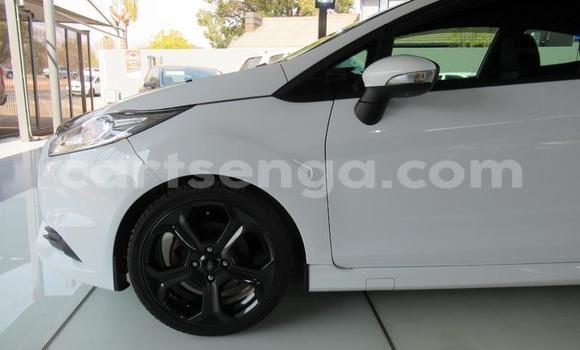 Acheter Occasion Voiture Ford Fiesta ST Blanc à Big Bend, Lubombo Acheter Occasion Voiture Ford Fiesta ST Blanc à Big Bend, Lubombo