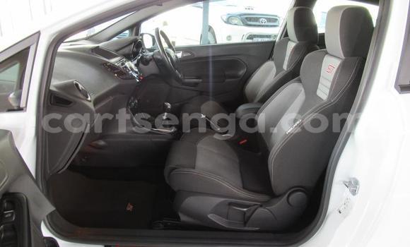 Acheter Occasion Voiture Ford Fiesta ST Blanc à Big Bend, Lubombo Acheter Occasion Voiture Ford Fiesta ST Blanc à Big Bend, Lubombo