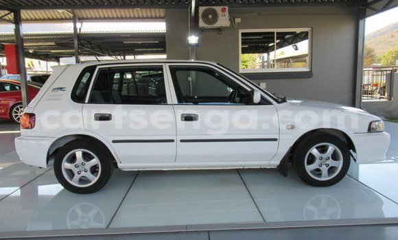 Acheter Occasion Voiture Toyota Corolla Blanc à Hlatikulu, Shiselweni District Acheter Occasion Voiture Toyota Corolla Blanc à Hlatikulu, Shiselweni District