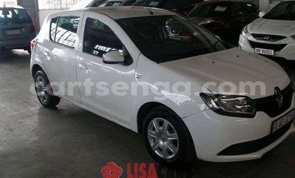 Buy Used Renault Safrane White Car in Mbabane in Manzini Buy Used Renault Safrane White Car in Mbabane in Manzini